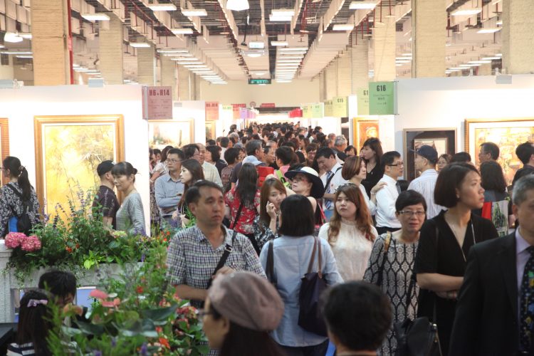 Every year, Art Revolution Taipei draws nearly 500 hundred artists from over 70 countries, in addition to Asian art collectors.